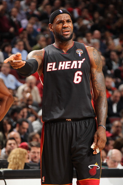 巴尔泰萨吉：争冠？我们才刚刚开始，必须保持冷静和放松（巴尔泰萨吉：冲冠话题尚早，当下更需保持冷静与放松）