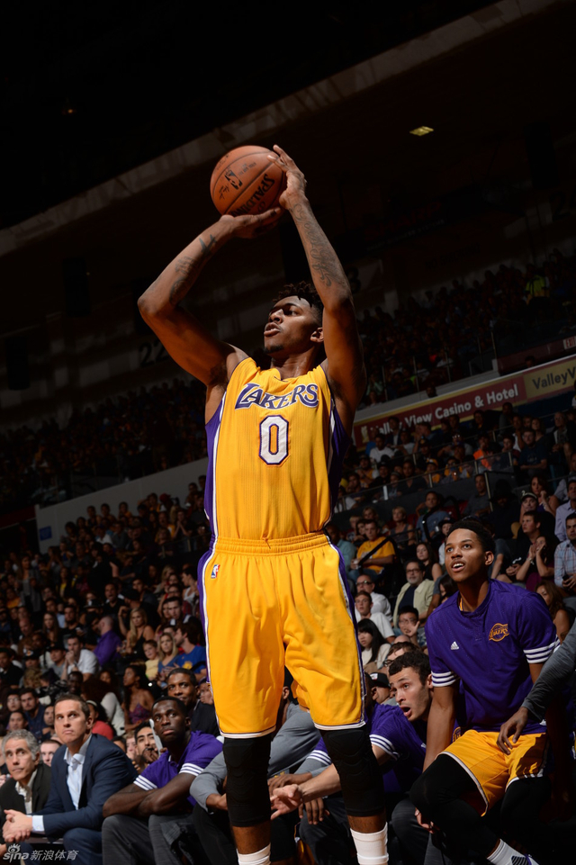 国米小将博沃：首秀的感觉难以置信；我的偶像的是恰尔汗奥卢（国米新星博沃：首秀令人难以置信，我的偶像是恰尔汗奥卢）