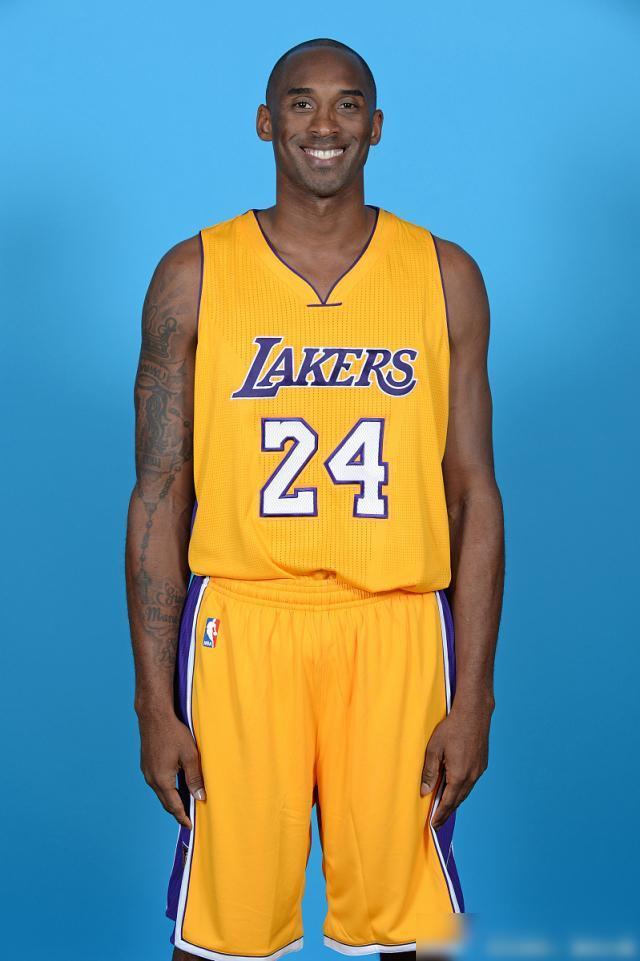 西甲11月最佳球员候选：姆巴佩、亚马尔、格列兹曼在列（西甲11月最佳球员候选公布：姆巴佩、亚马尔、格列兹曼入围）